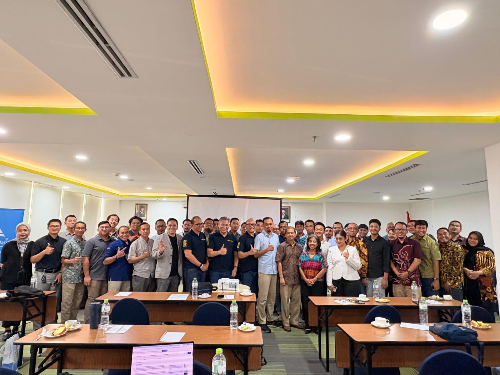 Pertumbuhan pesat kendaraan listrik di Indonesia menuntut fokus baru pada keselamatan, kesiapan SDM, dan tata kelola risiko. TÜV Rheinland desak standar nasional.