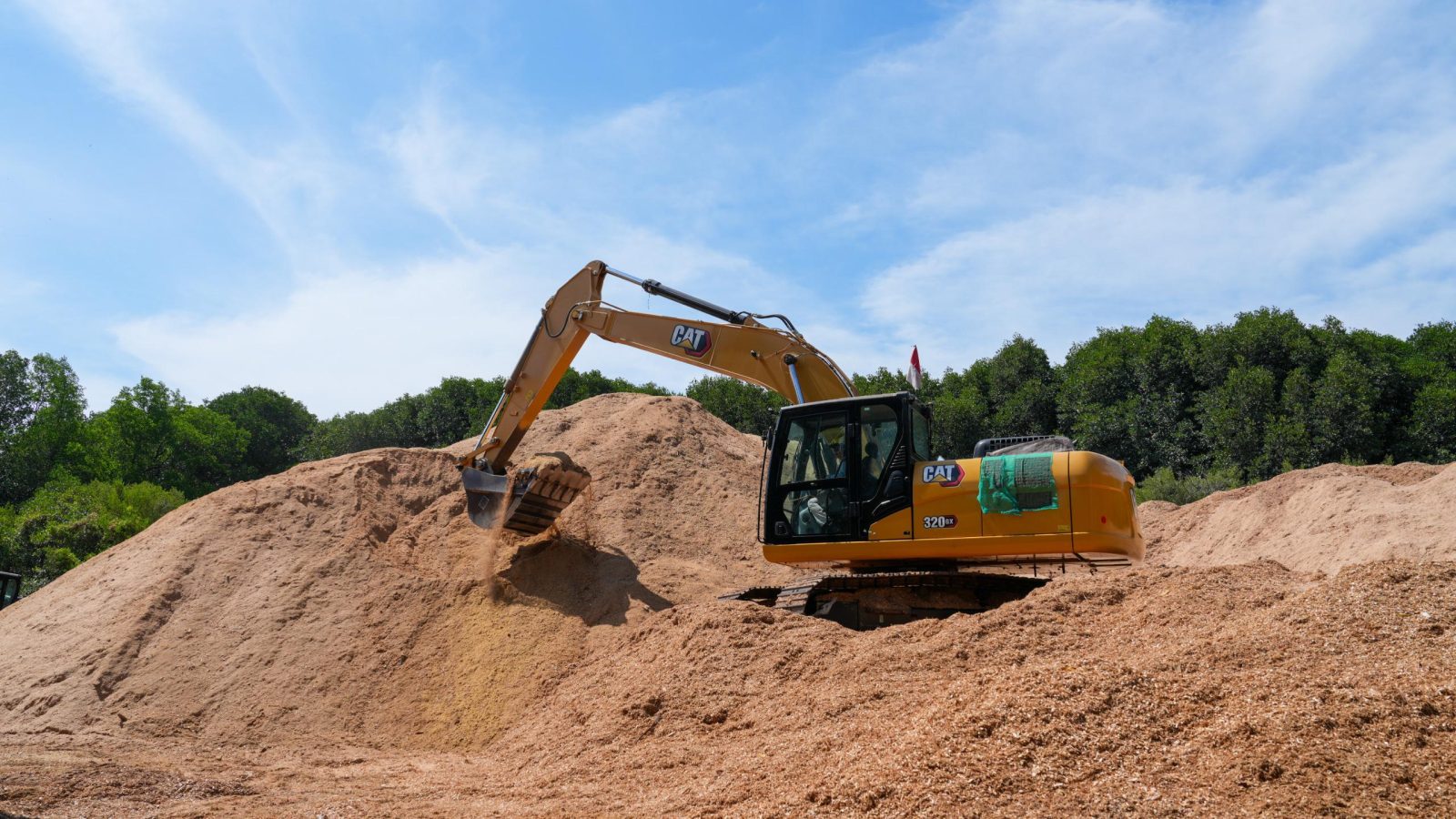 PLN EPI menggandeng lima mitra baru untuk memperkuat pasokan biomassa PLTU dan percepat target Net Zero Emissions 2060.