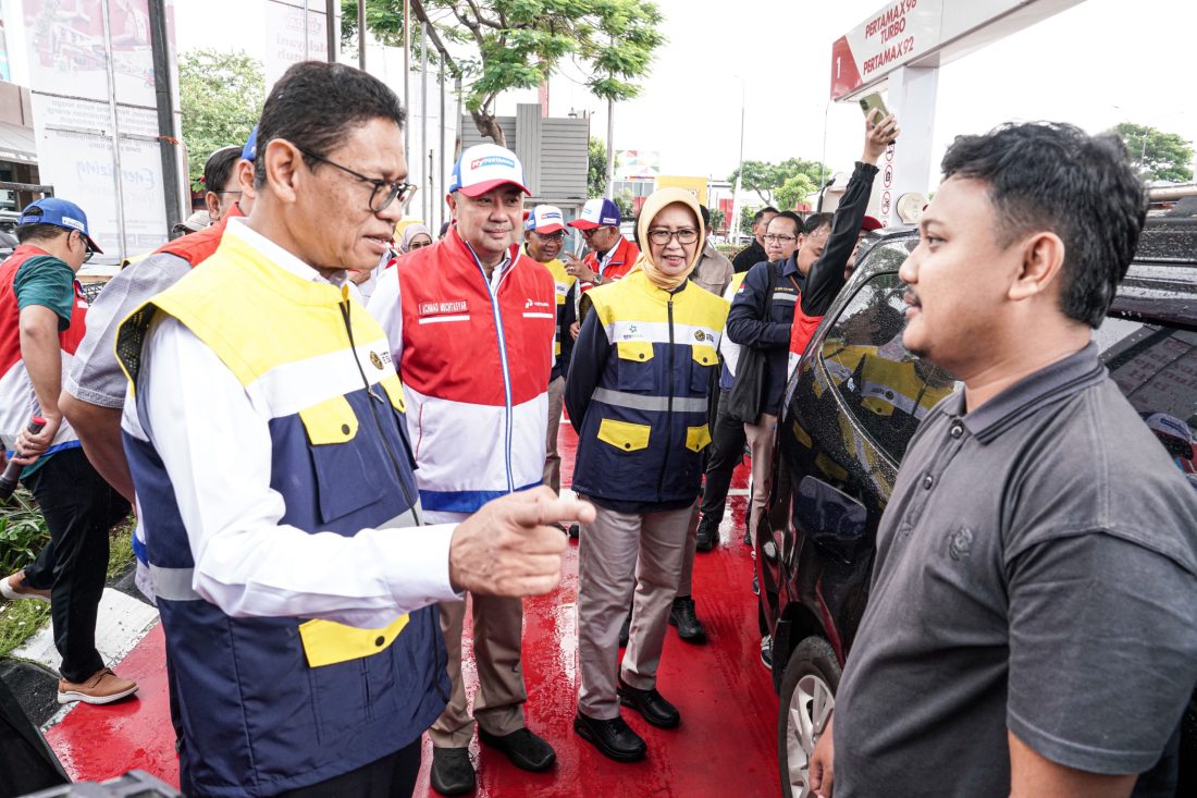 Pertamina Patra Niaga Siaga Nataru, Wamen ESDM Cek Langsung Layanan di KM 57 dan Fuel Terminal Cikampek