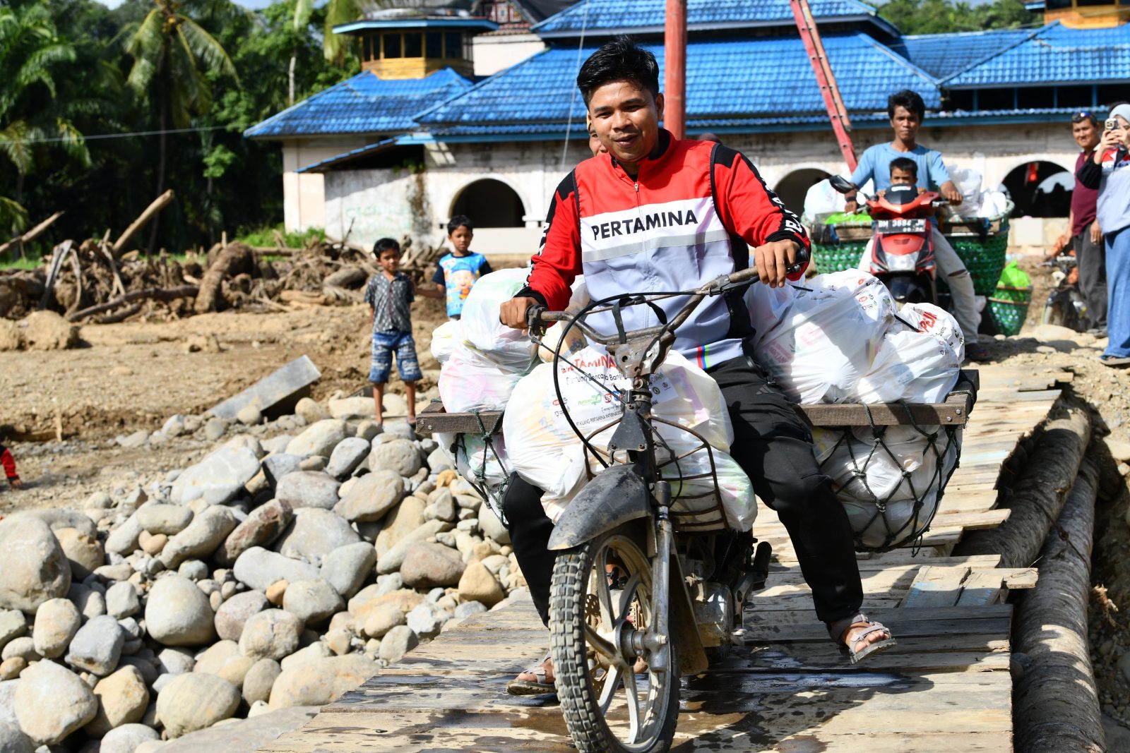 Sebulan Pascabencana Sumatra, Pertamina Gaspol Salurkan Bantuan hingga Wilayah Terisolasi