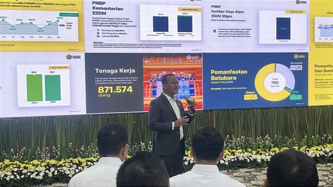 PNBP ESDM 2025 tembus Rp138,37 triliun dan melampaui target meski harga komoditas turun, kata Menteri ESDM Bahlil.