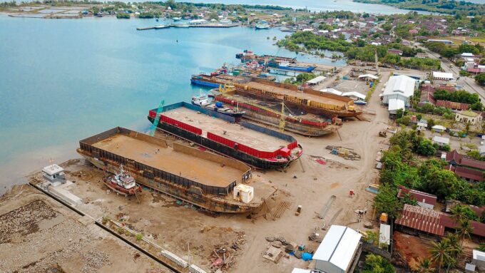 Electrifying Agriculture PLN Melejit 30%, 390 Ribu Pelanggan Nikmati Listrik hingga 2025