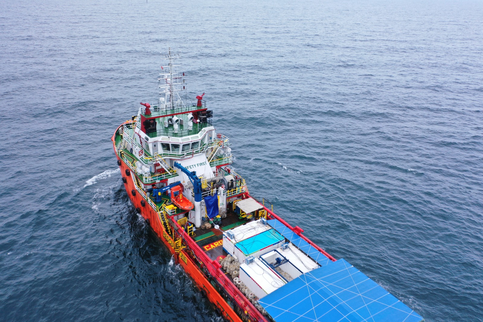 Elnusa sukses tuntaskan survei seismik 3D di Kepulauan Seribu untuk PHE ONWJ, bukti kemampuan tangani proyek offshore kompleks dan strategis.