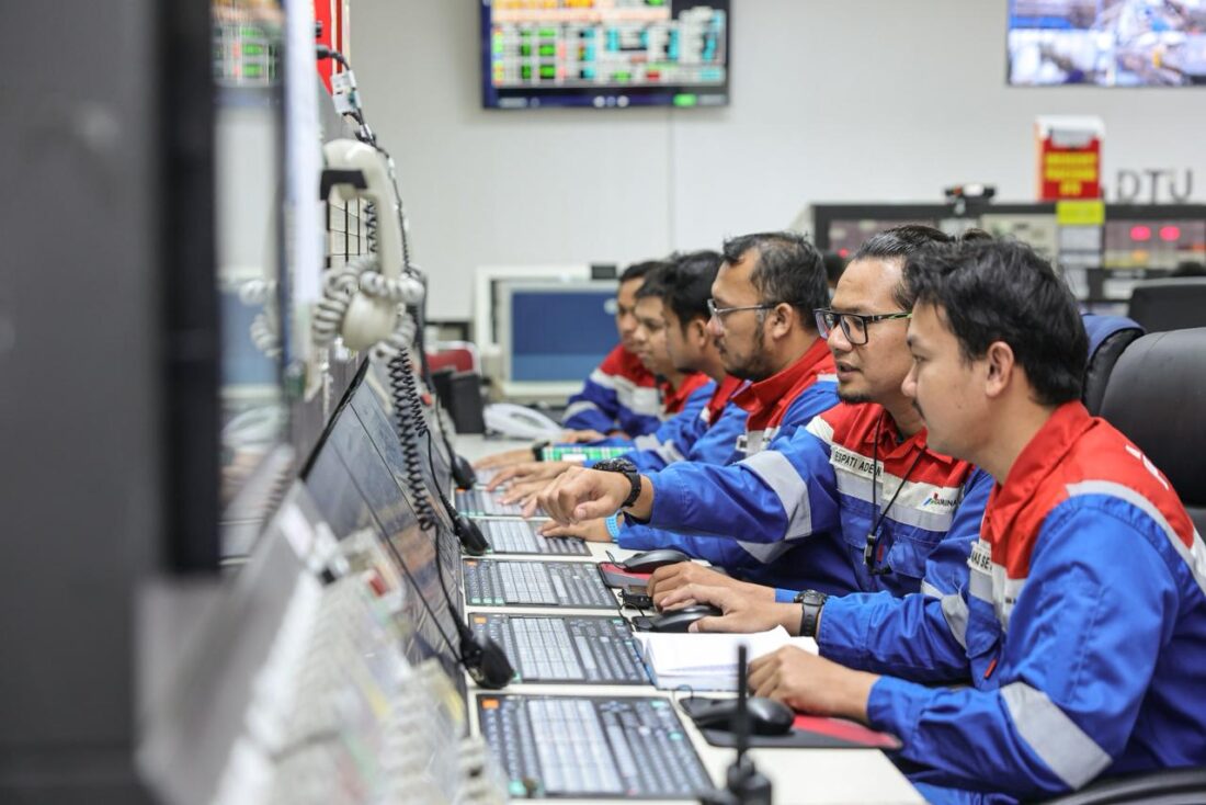 Kisah Pekerja Kilang Pertamina: Lebaran di Ruang Kontrol Demi Pasokan Energi Aman