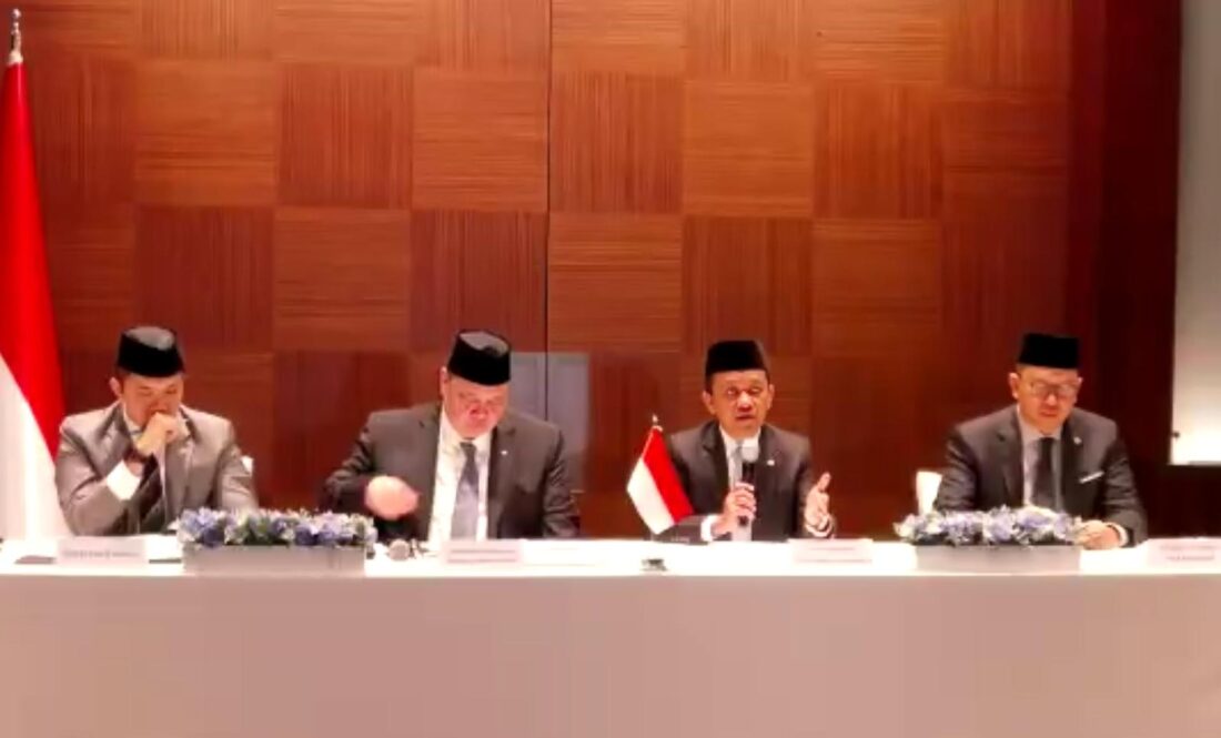 Pemerintah pastikan harga BBM subsidi dan nonsubsidi belum berubah. Kebijakan diambil demi stabilitas ekonomi nasional.