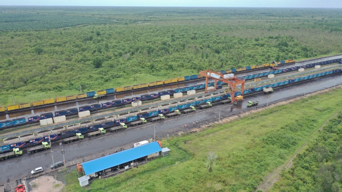 RMK Energy catat pendapatan Rp2,2 triliun di 2025, ditopang penjualan batubara dan logistik.