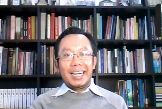 UEA resmi keluar dari OPEC mulai 1 Mei 2026, pasar minyak dunia terancam bergejolak. Ini dampaknya menurut pengamat energi.