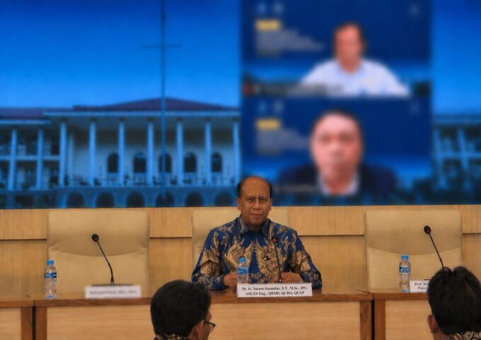 Suroso Isnandar terpilih jadi anggota MWA UGM 2026-2031. Direktur PLN ini siap dorong penguatan arah strategis dan tata kelola kampus.