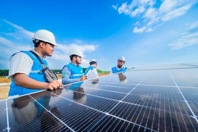 PLN Gaspol PLTS 1,225 GW! Strategi GIGA ONE Bikin Proyek Energi Surya Makin Bankable dan Dilirik Investor