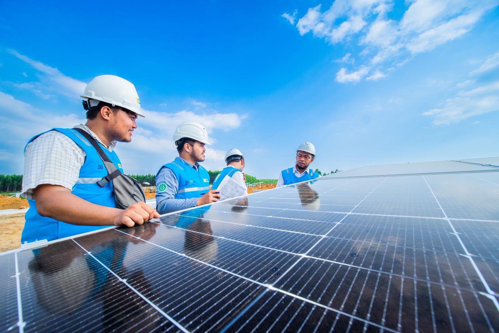 PLN Gaspol PLTS 1,225 GW! Strategi GIGA ONE Bikin Proyek Energi Surya Makin Bankable dan Dilirik Investor