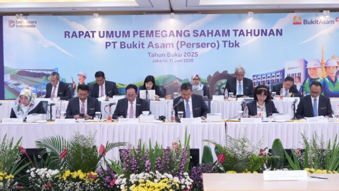PTBA membagikan dividen Rp1,32 triliun atau 45 persen laba bersih 2025, sementara sisanya disimpan untuk pengembangan usaha.