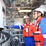 Pertamina Pasang PLTS di Kapal Pengangkut Minyak, Emisi Karbon Dipangkas 79 Ton per Tahun