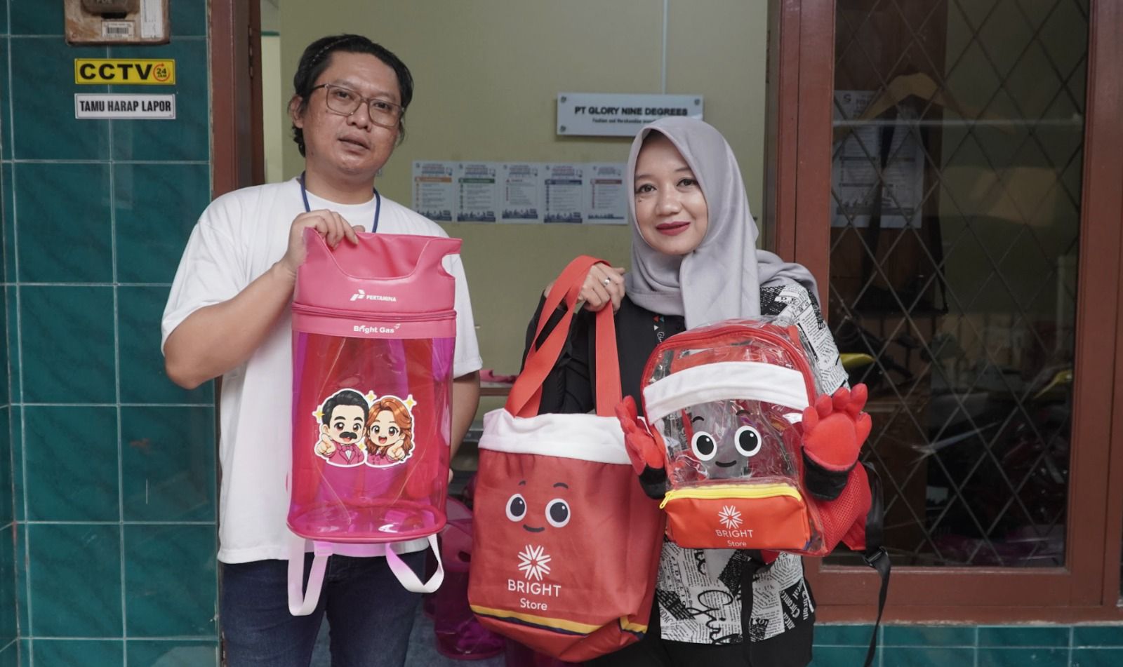 Tas Bright Gas Viral di Jakarta Fair 2026, UMKM Panen Order hingga Tambah Shift Produksi