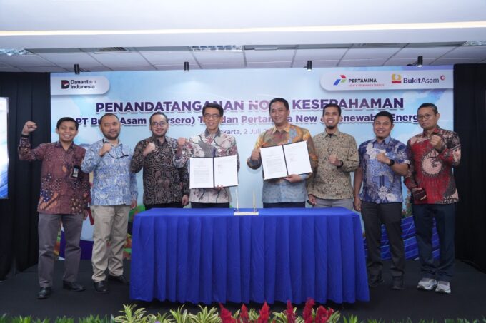 PTBA dan PNRE Jajaki PLTS di Lahan Pascatambang