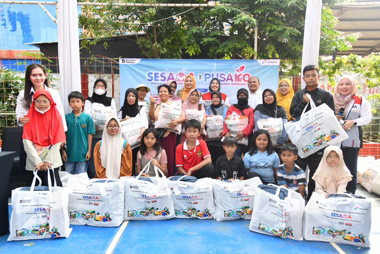 Pertamina Salurkan 500 Paket SESAMA dan PUSAKO di Jakarta Timur