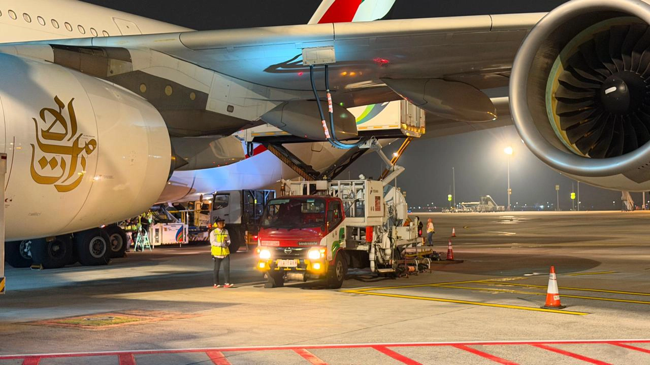 A380 Emirates Mendarat di Soetta, Pertamina Sigap Layani Pengisian Avtur