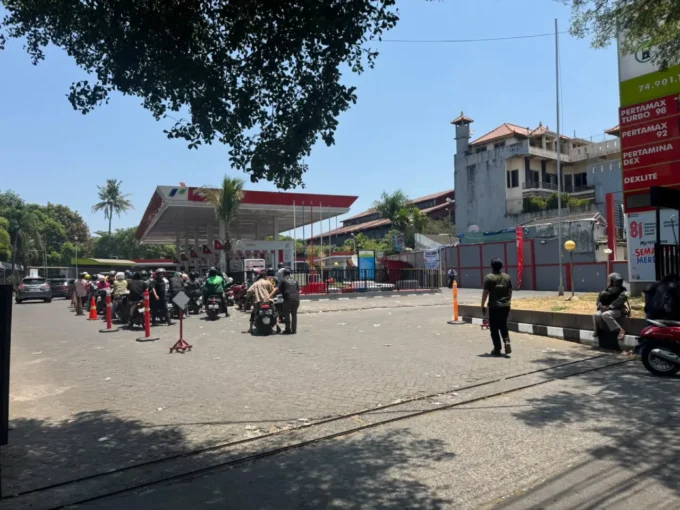 Antrean BBM Makassar Mulai Landai, Pertamina dan Pemprov Sulsel Gaspol Atur Pasokan