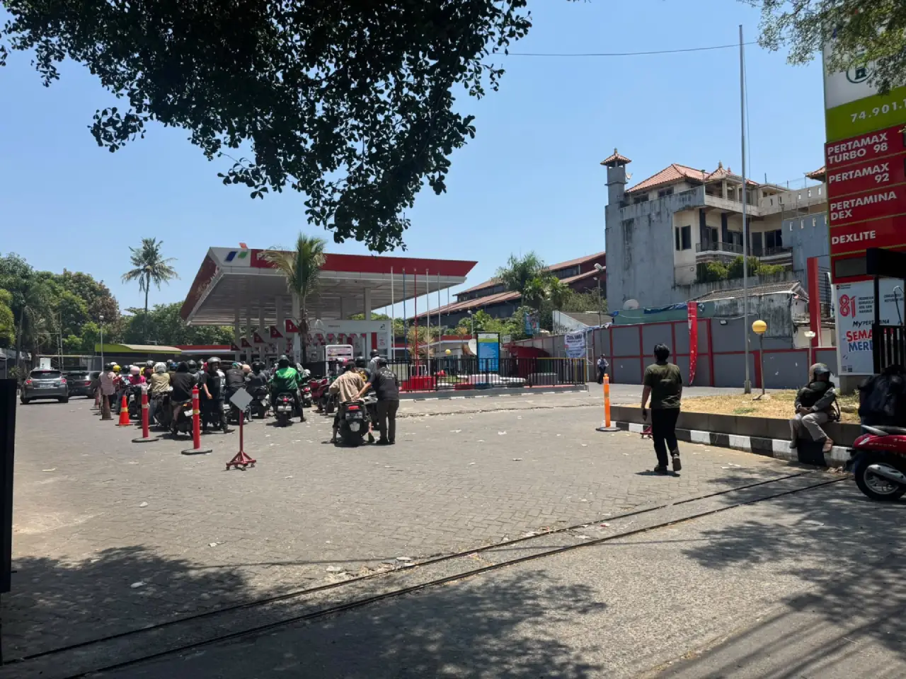 Antrean BBM Makassar Mulai Landai, Pertamina dan Pemprov Sulsel Gaspol Atur Pasokan