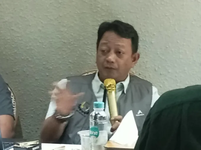 Presiden FSPPB Arie Gumilar menolak rencana merger PDSI dan Elnusa karena kekhawatiran privatisasi Pertamina.