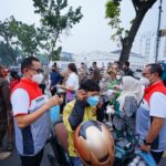 Kabut Asap Selimuti Medan, Pertamina Turun Bagikan 2.200 Masker ke Warga